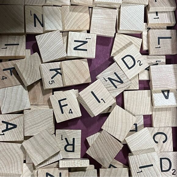 Scrabble game wordle 1989 with 95 wooden tiles - Picture 15 of 17